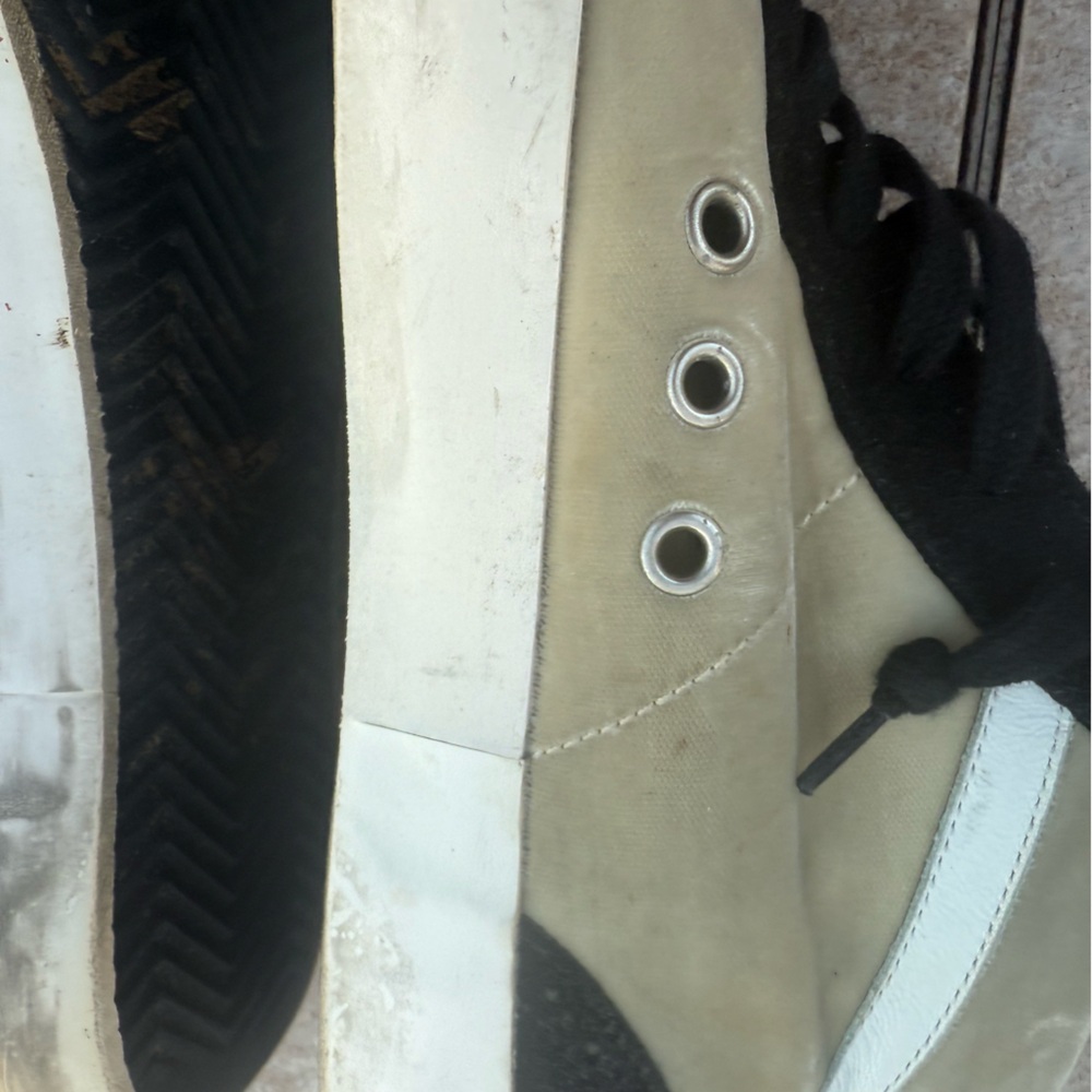 Golden Goose Mid-Star Sneakers - Picture 11 of 16
